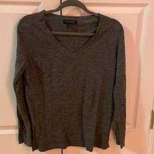 Banana Republic V neck Sweater